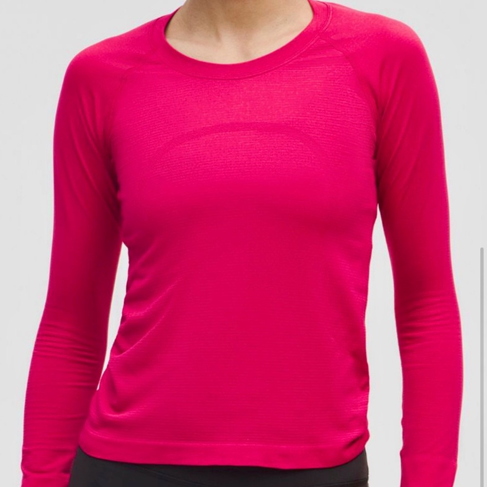 [SOLD] NWT Lululemon Swiftly Tech 2.0 Long Sleeve *Race Length (Passionate) Sz 4